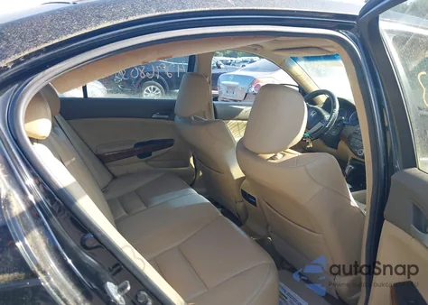 2010 Honda Accord 2.4 Ex-L z USA, uszkodzony, nr VIN 1HGCP2F86AA124207